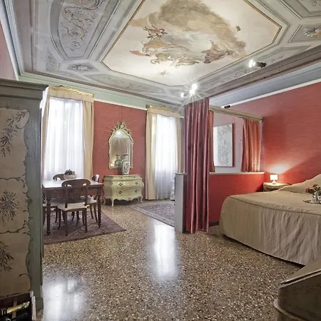 Апартаменты Palazzetto San Lio, Rialto