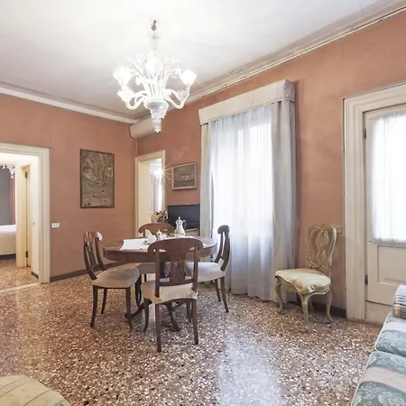 Palazzetto San Lio, Rialto * Венеция