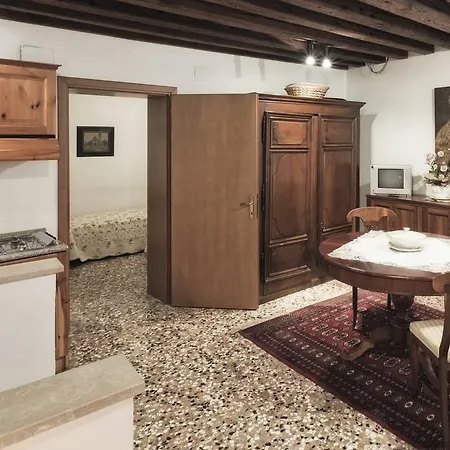 Palazzetto San Lio, Rialto Apartmán Benátky