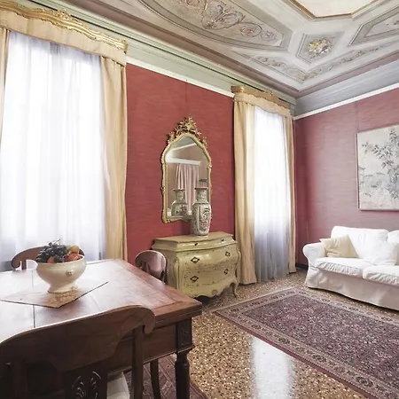 Palazzetto San Lio, Rialto *